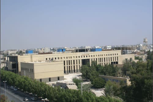 دانشکده مهندسی نفت، گاز و پتروشیمی
