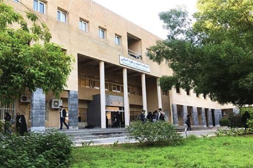 دانشکده ادبیات و علوم انسانی